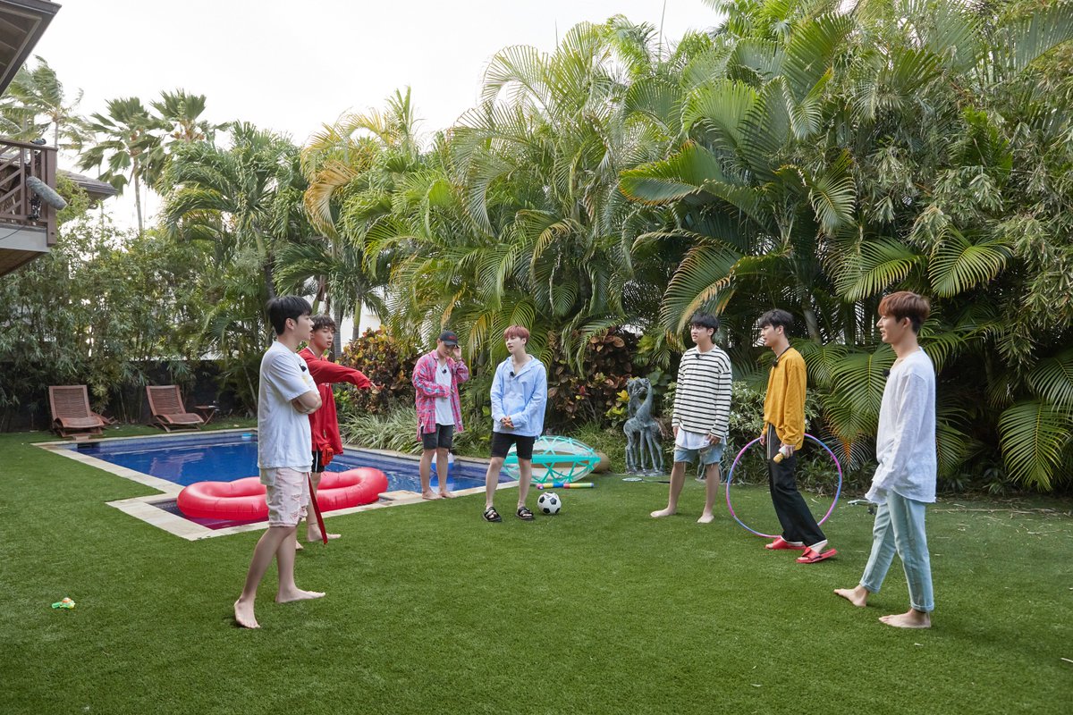 ygent_official's tweet photo. #iKON SUMMERTIME SEASON3 in HAWAII
Pre-order notice has been uploaded

➡️ https://t.co/hBXwH1z5f3
📽 https://t.co/wrybPJRtoL

#아이콘 #SUMMERTIME #YG https://t.co/hCXTLuJvZQ