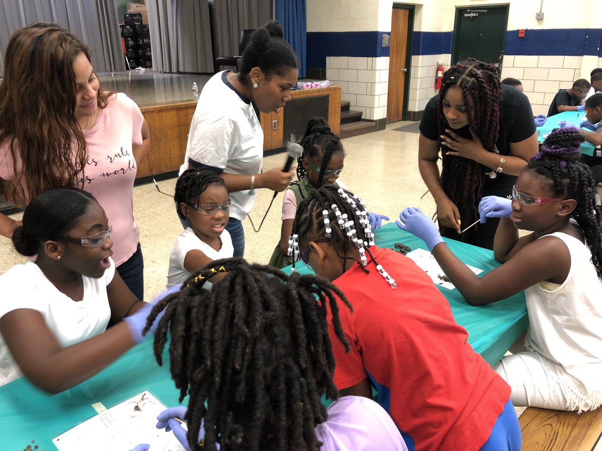 JohnBayneES's tweet photo. Thank you @portdiscovery for today’s hands on Science lessons at Freedom School @JohnBayneES @ChildDefender @pgcps #communitypartnerships #extendedlearningopportunities https://t.co/amcyFnAa4C