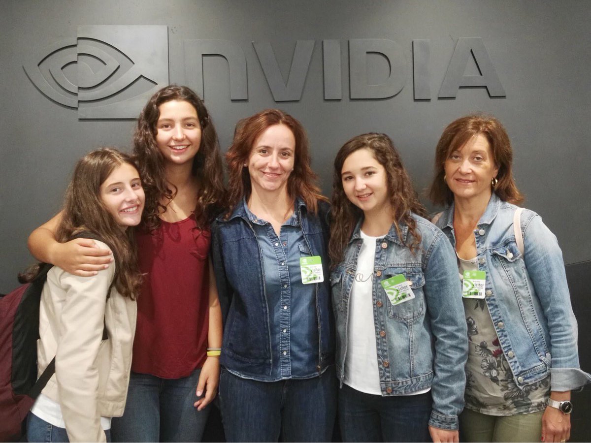 MInmaculadaJ's tweet photo. Hoy martes hemos visitado Nvidia, una compañía de tarjetas gráficas.
Y ya tenemos preparado nuestro póster para la exposición Technovation de mañana
#WorldPitch #technovation2018
#technovation @technovation
#itogether #JoinUs! https://t.co/WzCLM1AahC