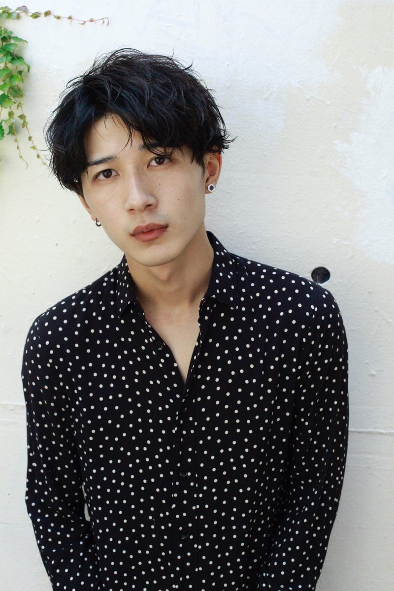 Vreea Su Twitter New Style 増田 瑞貴 ニュアンスセンターパート ラフに毛束を散らして無造作にパーマをかけたウェットスタイル お洒落に決まります 黒髪との相性も抜群です ご予約はこちらから T Co Vrlzjzjny6 T Co Cxwecgtjdc