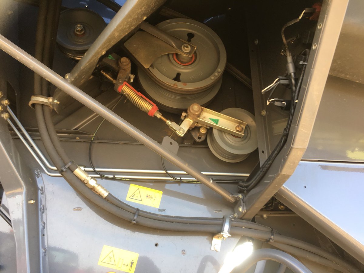 JSScholes1's tweet image. Clean as a whistle!! #keepemclean #harvest18 #blowdown