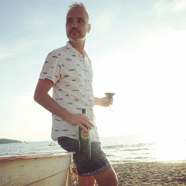 weinkrake's tweet photo. A fisherman 🐠 catching the light ☀️…
.
.
.
.
.
.
#instawine #lucedellavite #wine #winelovers #lucelovers #montalcino #tenutaluce #winestagram #mywinemoment #italianwine #luxurylife #luxurylifestyle #tuscany #wein #goodlife #igersitalia #instafashion #wineblogger #winejou… https://t.co/qilOyFtqdz