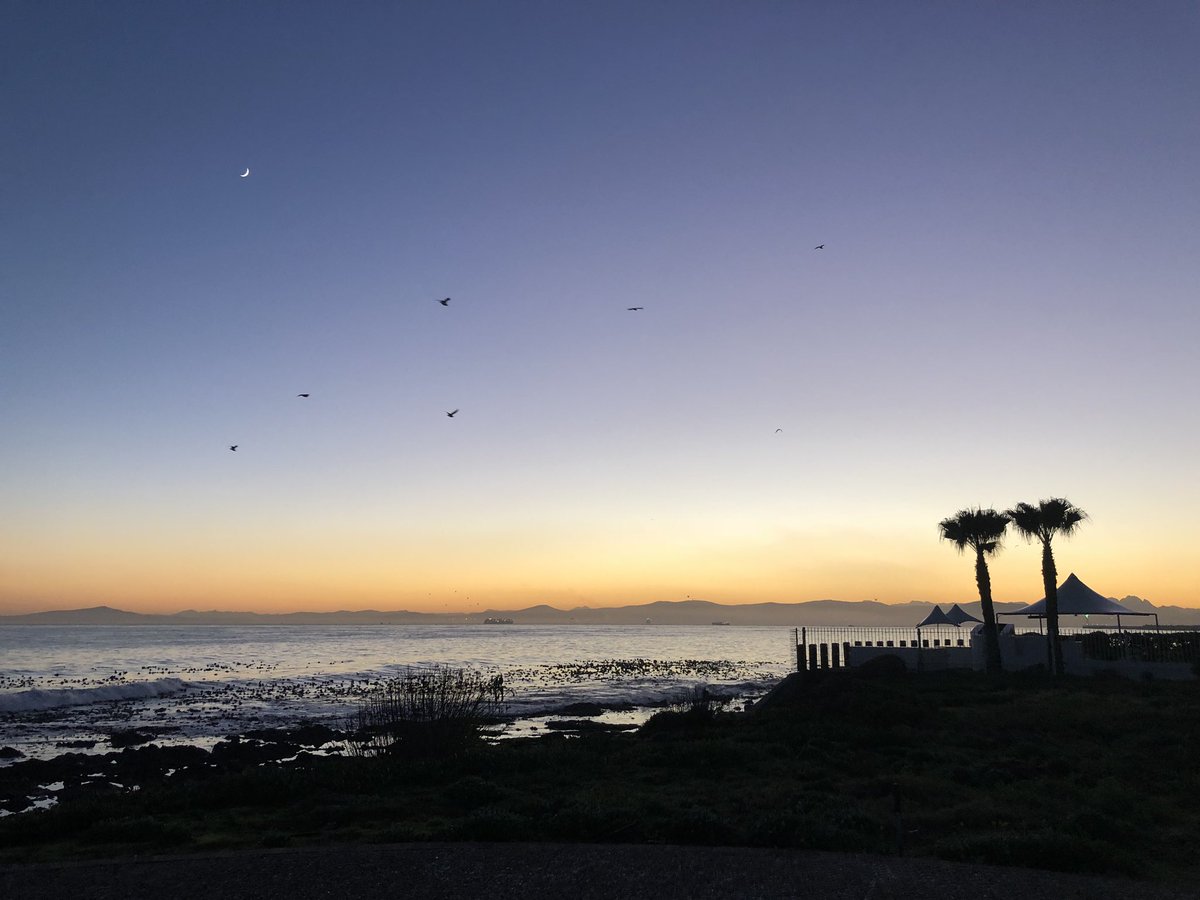 chane_12c's tweet photo. Beautiful view as the sun rises at Granger Bay Hotel School. 🌅
I’m looking forward to the Media Conference hosted by @CputMedia 🤩

#WeAreCPUT #CPUTMedia #CreatingFutures #FutureCreatives #CPUTMyFutureSelf https://t.co/IwIXAxGe2Z