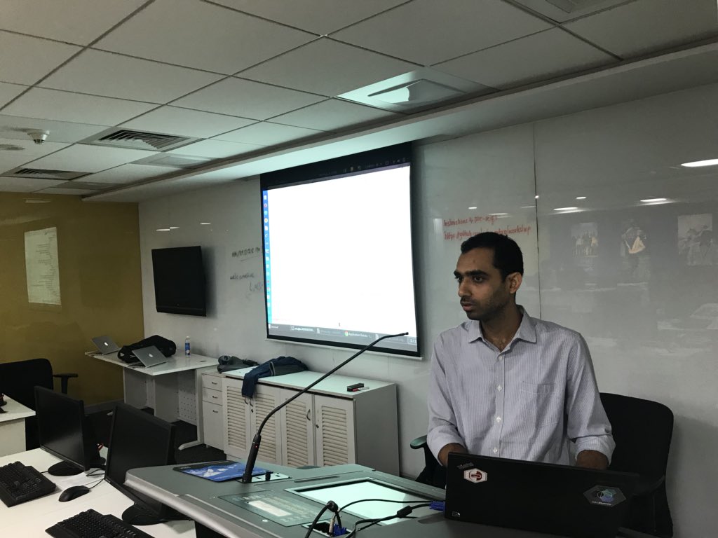pushkar_nk's tweet photo. @mehra_ashutosh Demonstrating building, deploying and monitoring Java web apps to #IBMCloud https://t.co/sn5Odb0Weo