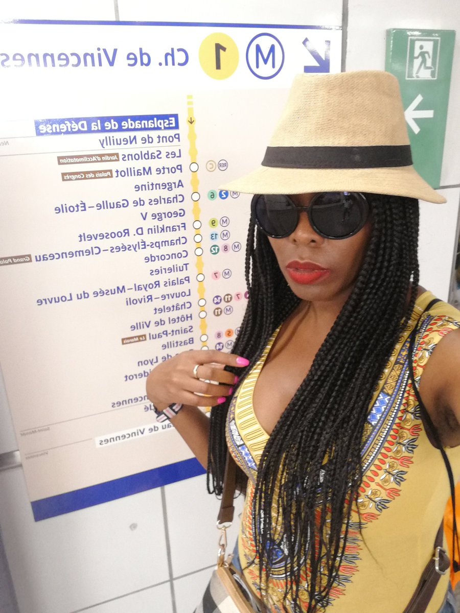 tmwa12's tweet photo. Paris by day ๐จ๐ต๐ผ๐๐๐
#MoodyGram
#MyTravelGram
#ModimoSeesMyHeart ๐ https://t.co/i575ItaVqp
