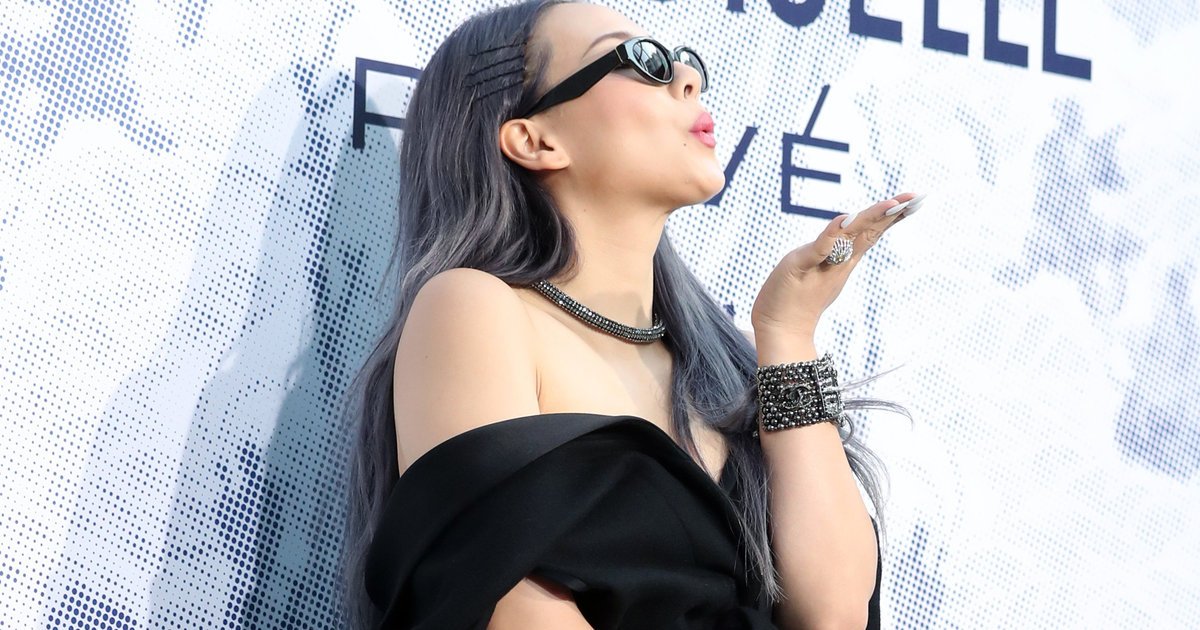 씨엘이 살찌든말든 치킨이라도 사주고 말하든가 | 구현모

huffp.st/OWoShNj