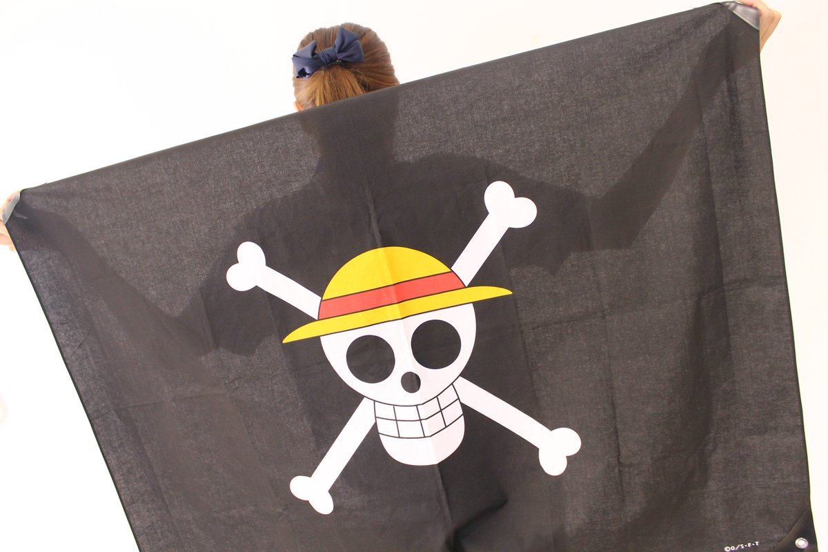 One Piece麦わらストア渋谷本店 V Twitter おすすめ 麦わらの一味 海賊旗 2 500円 税 好評発売中 麦わらストア Onepiece