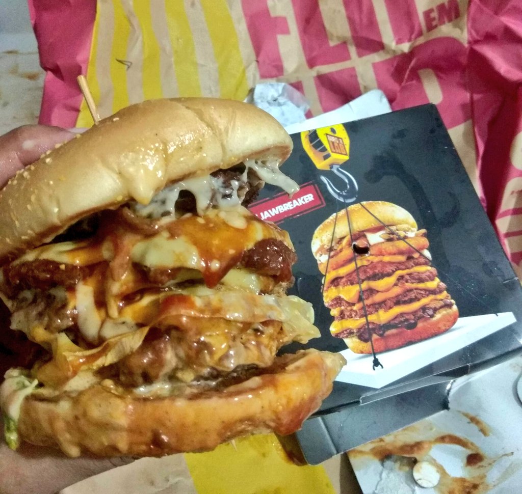 hinasafi's tweet image. How they look Vs How they advertise it. 

#BurgerLab Quadra tried twice. A little dry after taste but worth the money. Definitely jaw breaker.
#Food #Foodventrous #Karachi