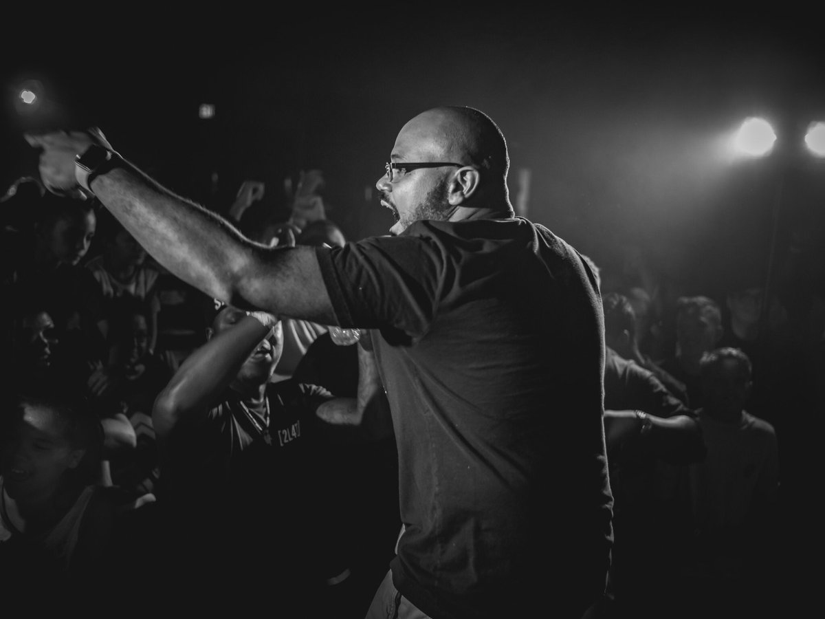 S_SeitoFilms's tweet photo. Hello my name is Steadman Robinson  I’m the CEO of Rep Da King Mag (@repdakingmag) and CEO of Robinson Legacy LLC (@RLegacyLLC ) we are here to help Artist promote and develop their music to the next level #music #business #hiphop #rap https://t.co/yLYLzdMWqS