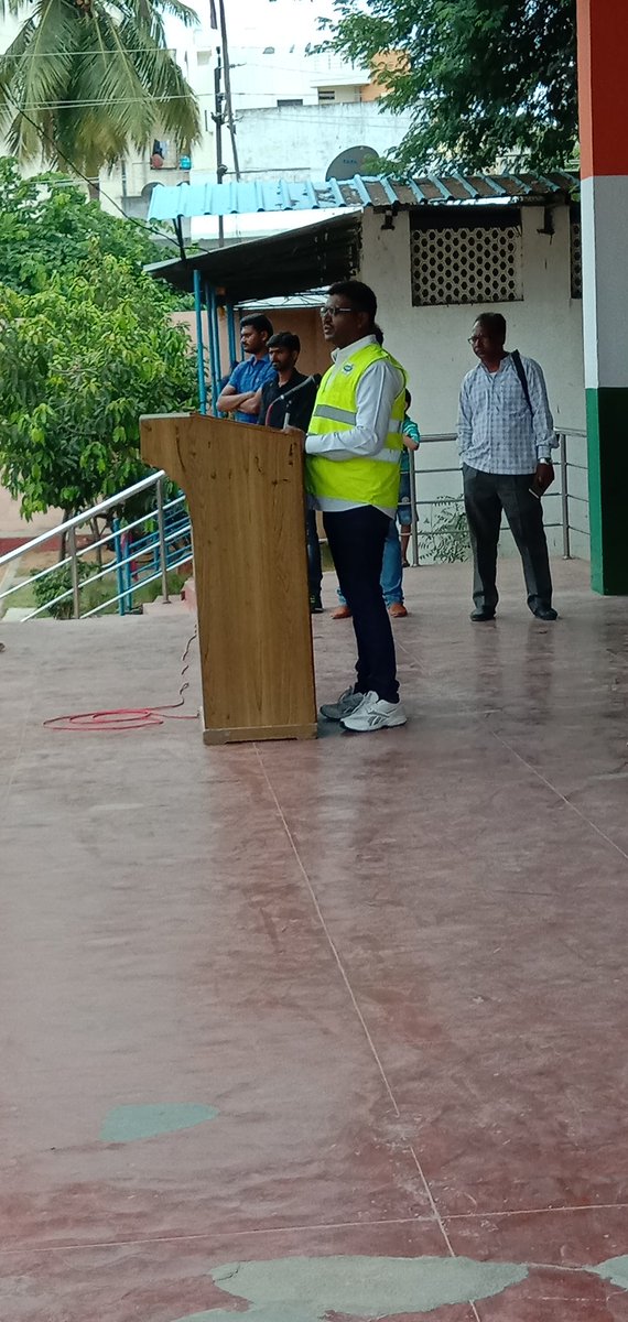 Dilip41547758's tweet photo. SWACH NAMASKAR TODAY AWARNESS  PROGRAM CONDUCT AT KAKATIYA VIDYA NIKETAN SCHOOL IN PRESENCE OF MLA KARWAN HONARABLE KAUSAR MOIN UDDIN SIR HONARABLE NANAL NAGAR CORPORATER JANAB NASEER SIR SENIOR ENTOMOLOGIST LATCHI REDDY SIR  EFA DILIP
@kausarmohiuddin
@ZC_Khairatabad @kz_senior https://t.co/QovpzIGhN2