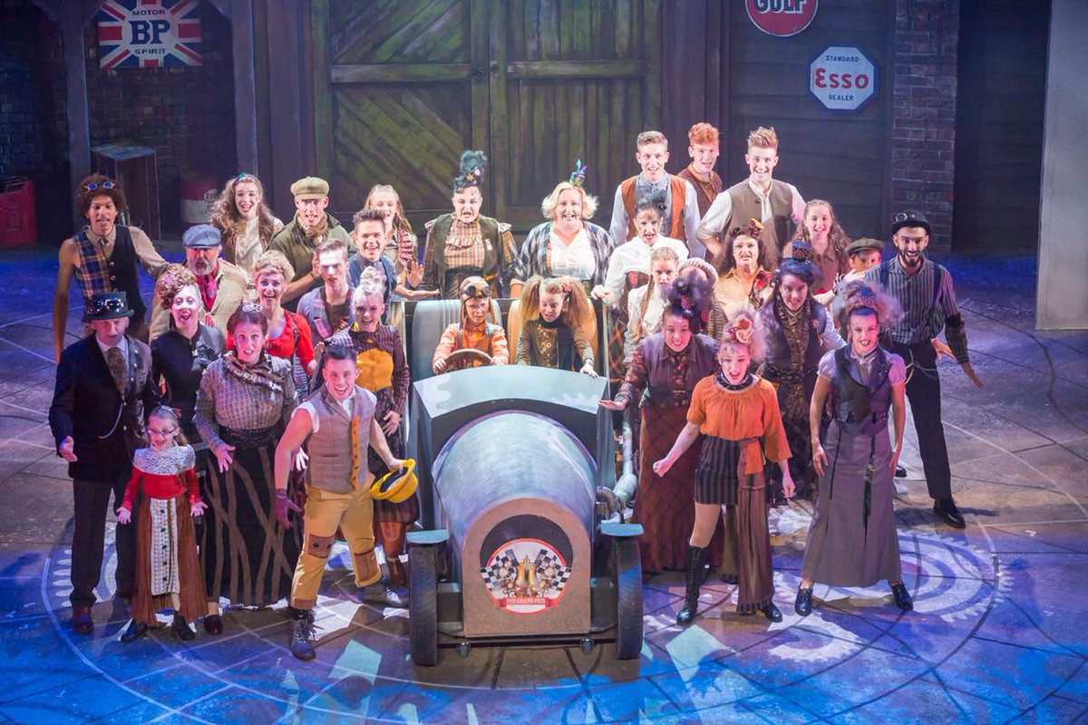 mattmantj's tweet photo. What a great 2nd night, the cast&crew 1word #electric ⚡️ #CCBB2018😎 @TaylorianProd @ChrisCuming @shhscotthunter @kay_loup @MicrogamingCSR @VillaGaiety @ManxRadio https://t.co/iXOO5EcKZT