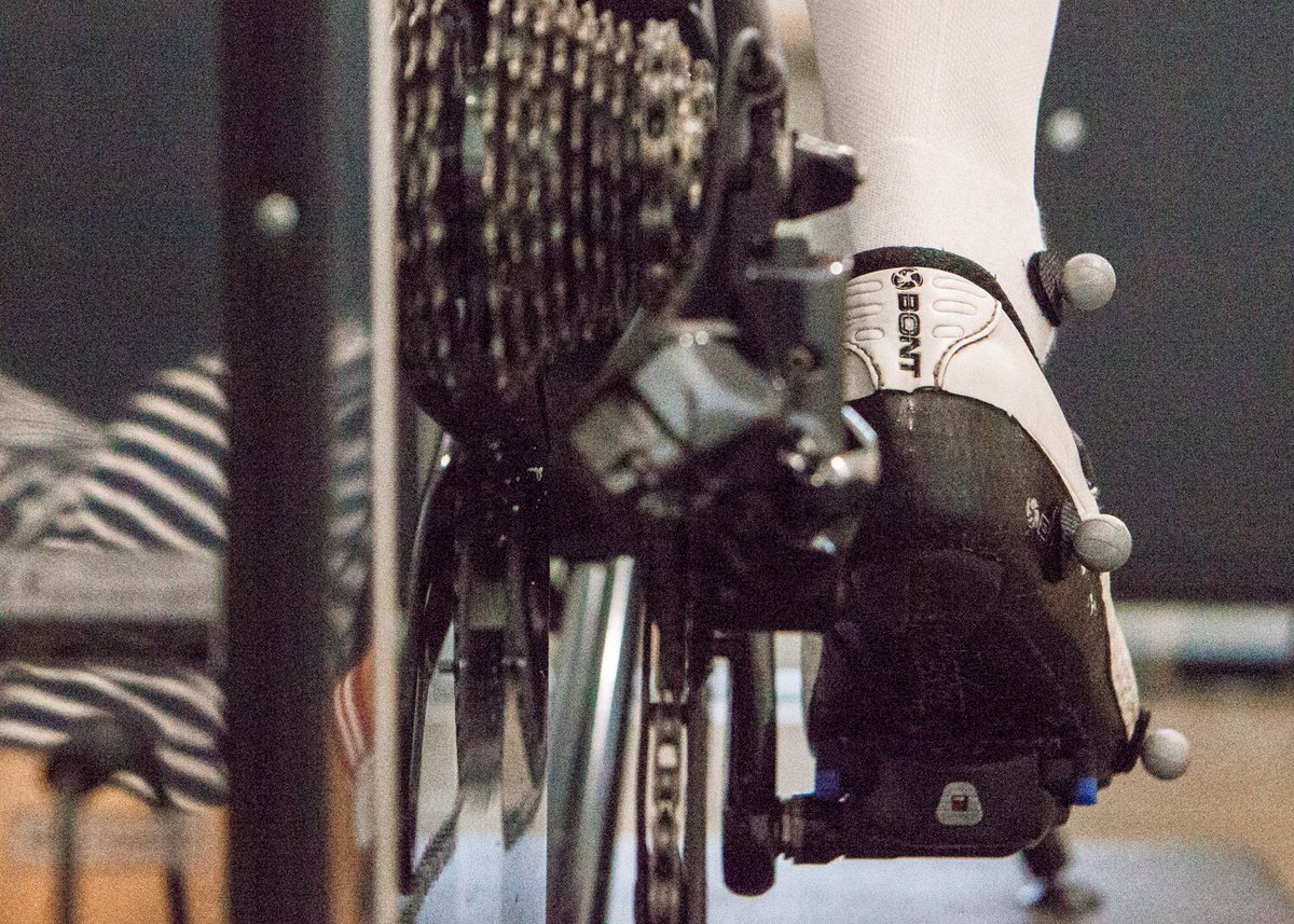 The ankle joint provides vital information on saddle height and pedaling technique. 

#SportsScienceConsulting
 
Images: @aaronupson 

#AdaptiveHP #STTSystems #BikeFitting #BikeFit #AeroMatters #AeroIsEverything #RoadCycling #CyclingPhotos #CyclingLife #Triathlon #TriLife
