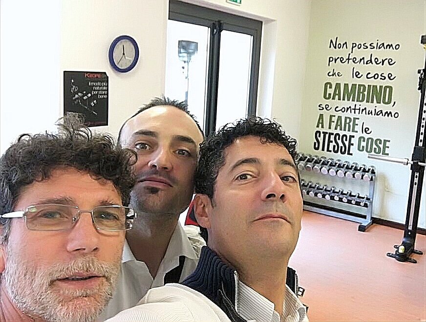 GiovanniCasabur's tweet photo. Abbiamo bisogno di persone che puntino al meglio, che si sforzino di essere sempre più competenti, ovvero ripetere e copiare, evitare di esporsi in prima persona. Il vaccino a questo rischio mortale è uno solo: la formazione. https://t.co/fmZaYdgFwQ