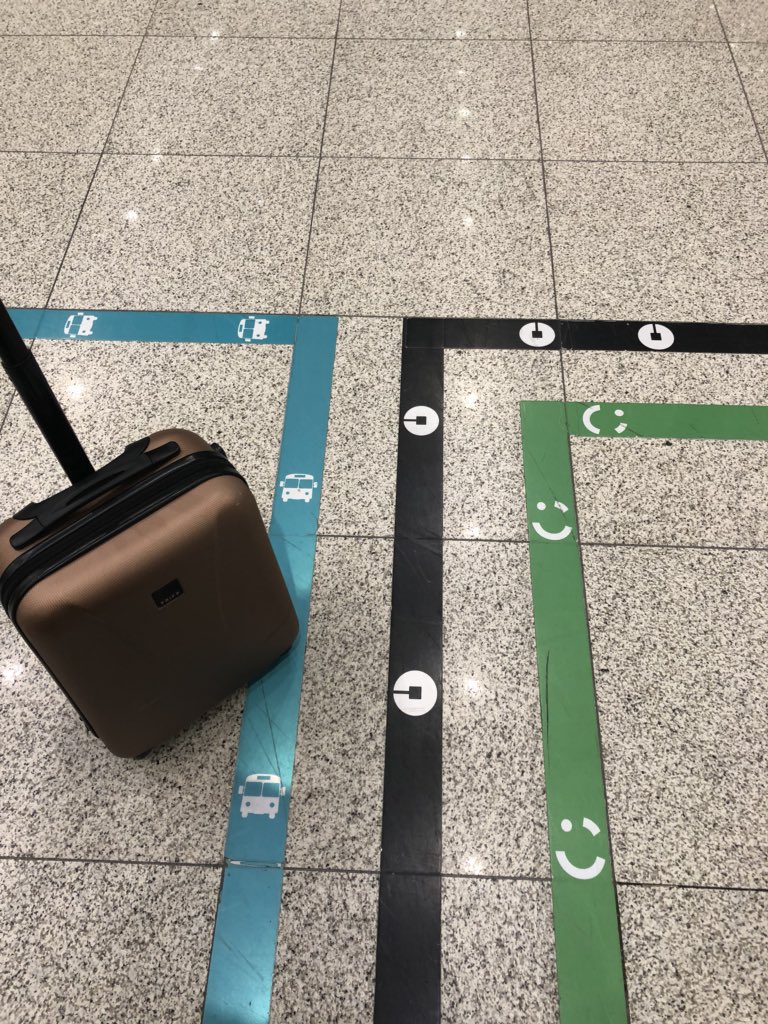 👏🏼😍 Traveling again & found these #inclusive floor signs in terminal 5 (King Khalid International Airport, #Saudi) Easy for everyone to understand, especially persons with cognitive disabilities! ✈️

#DownSyndrome
#IntellectualDisability 
#Autism
#AquiredBrainInjury 
#ABI