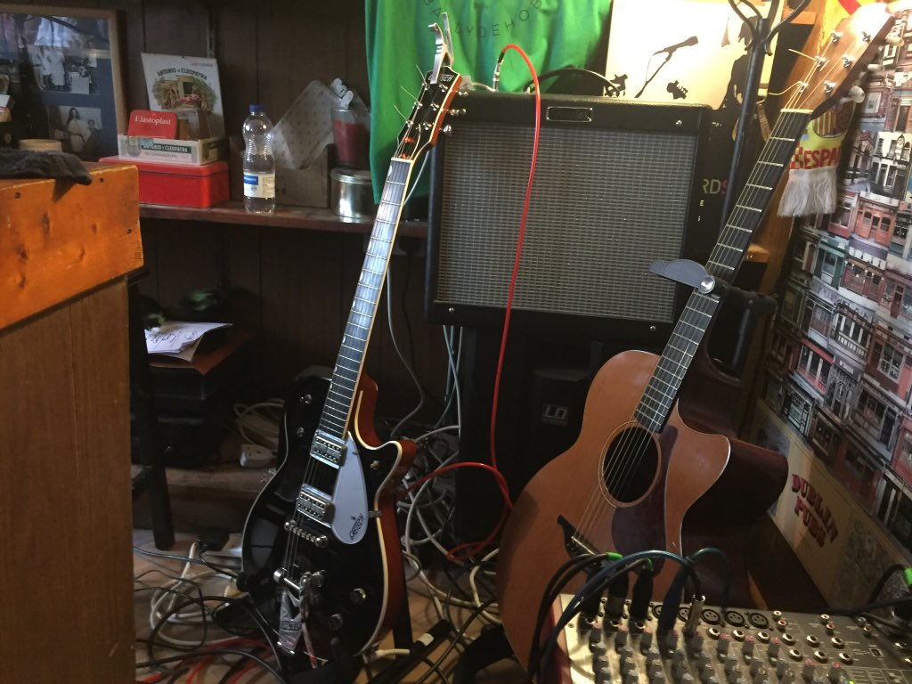 Stargazers_'s tweet photo. The last stop on the West Cork Summer Holidays Tour is tomorrrow in DeBarra's Folk Club!

Tickets can be bought in advance through @DeBarraFolkClub website. https://t.co/F9msCqrWuj