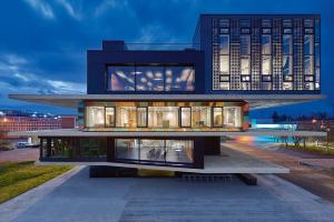 claytechnology's tweet photo. With more effort going into developing a circular economy, the Karlsruhe Institute of Technology, Germany, has built a house using recycled materials – https://t.co/P2QGlEdbUL @KITKarlsruhe https://t.co/SOzJkQ1ZfF