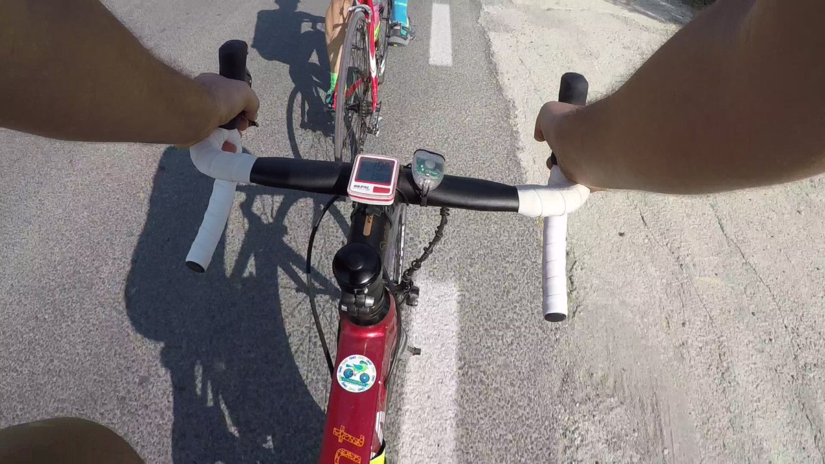 comunidadbiker's tweet photo. Siguiendo la rueda del comunitario Kronxito en ciclismo de carretera por Cortao de las  Peñas y baño en piscina
https://t.co/wL8OVDh7hf
#baño #piscina #ciclismo #rueda #ciclismodecarretera #ciclismoenruta #cycling #deporte #comunidadbiker #piscina #cortaopeñas #rellano https://t.co/R8swlJfEUQ