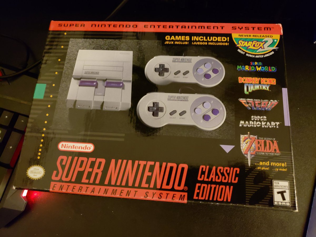 rearsightapex's tweet photo. Finally got a #supernintendoclassic #classicsnes #snesclassic #retroconsole #nintendo https://t.co/wtIKOgrxsS