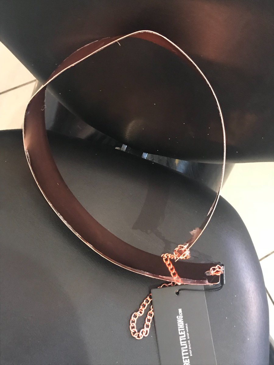 hollydaybs's tweet photo. Not very happy, had my belt delivered from @OfficialPLT yesterday and this is how it’s arrived! #faultygoods #howdoyouwearit https://t.co/IRAlEmOOPT