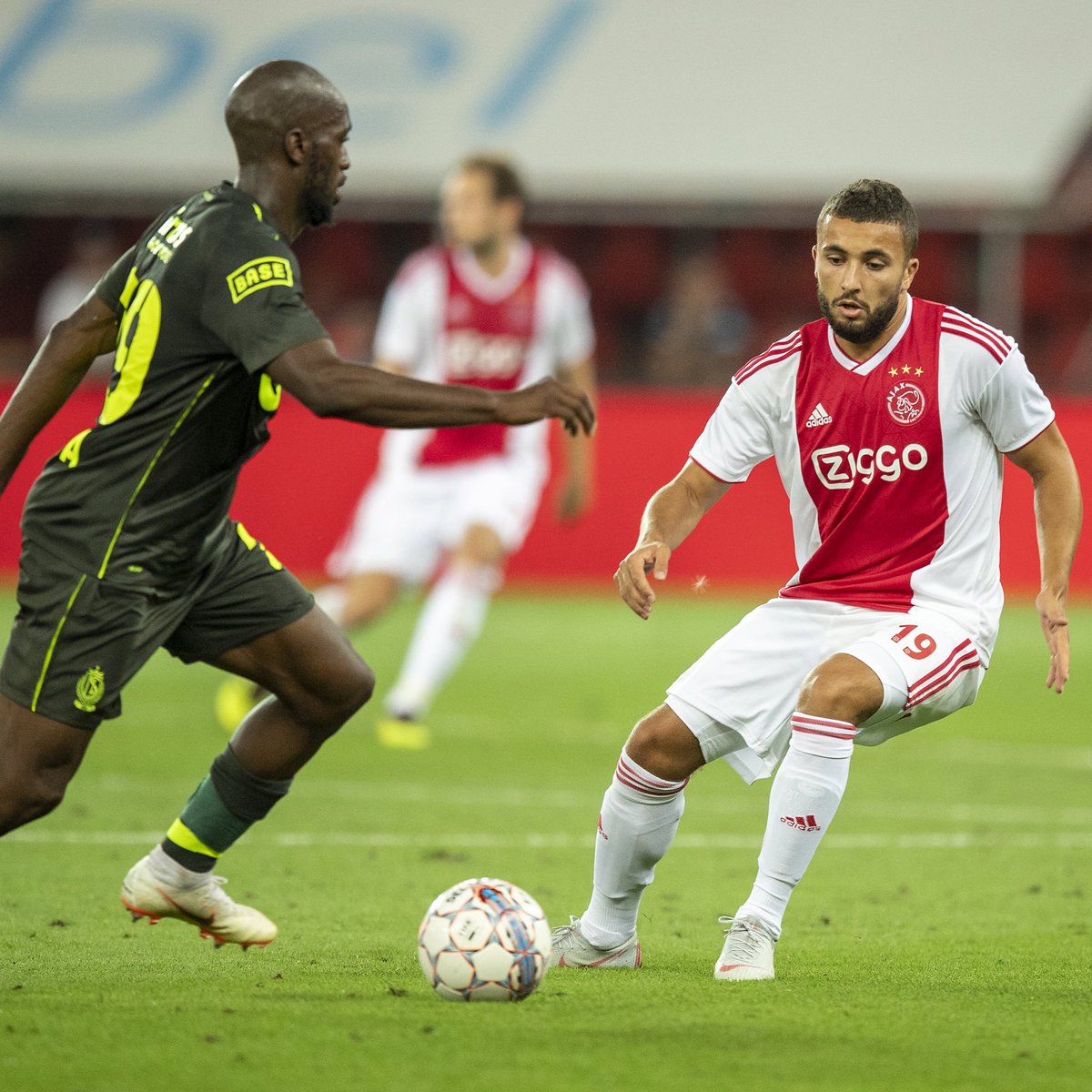 🔙 Labyad ➡️ official debut! ✔️

#UCL #staaja