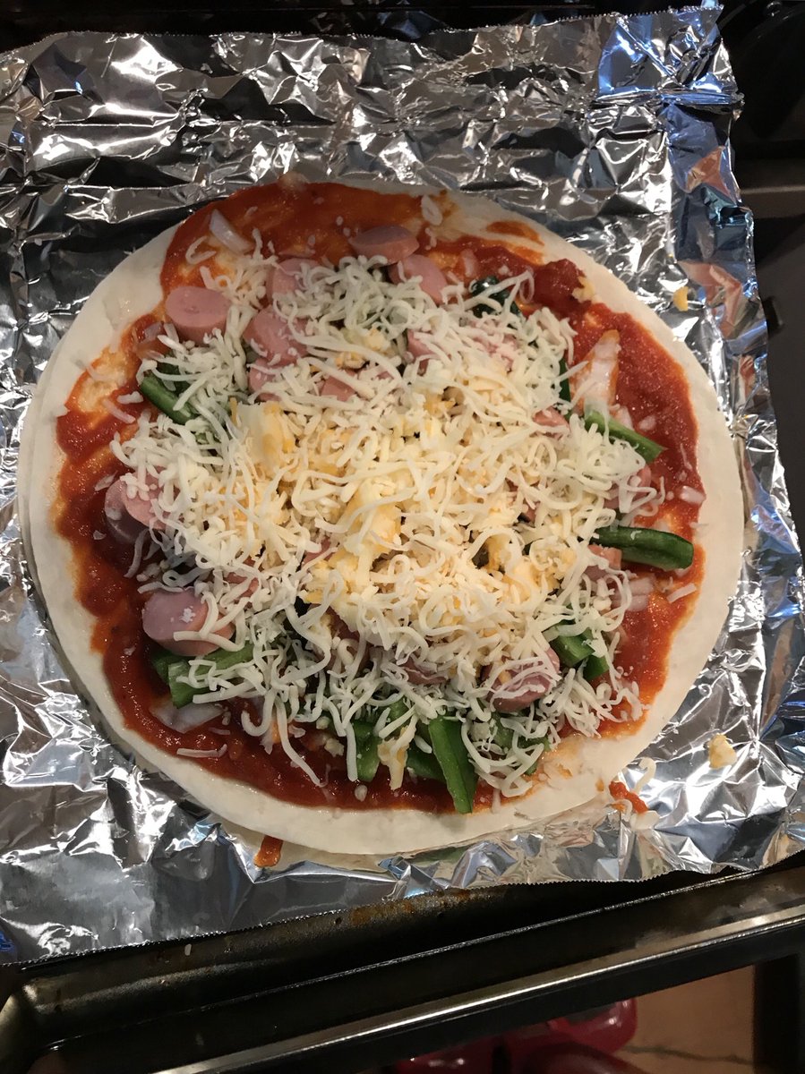 Kyzer_Games1105's tweet image. I don’t usually eat fucking pizza shit, but when I was in US, used to cook tortilla pizza:)! It’s been a while to cook again!!
Yummy yummyyyy!!

ピザ嫌いやねんけどUSで作ってた奴を久々に作りました☆
しょうみ楽しかったし自分の作った料理は美味いです！
#飯テロ #pizza #usfood #晩飯