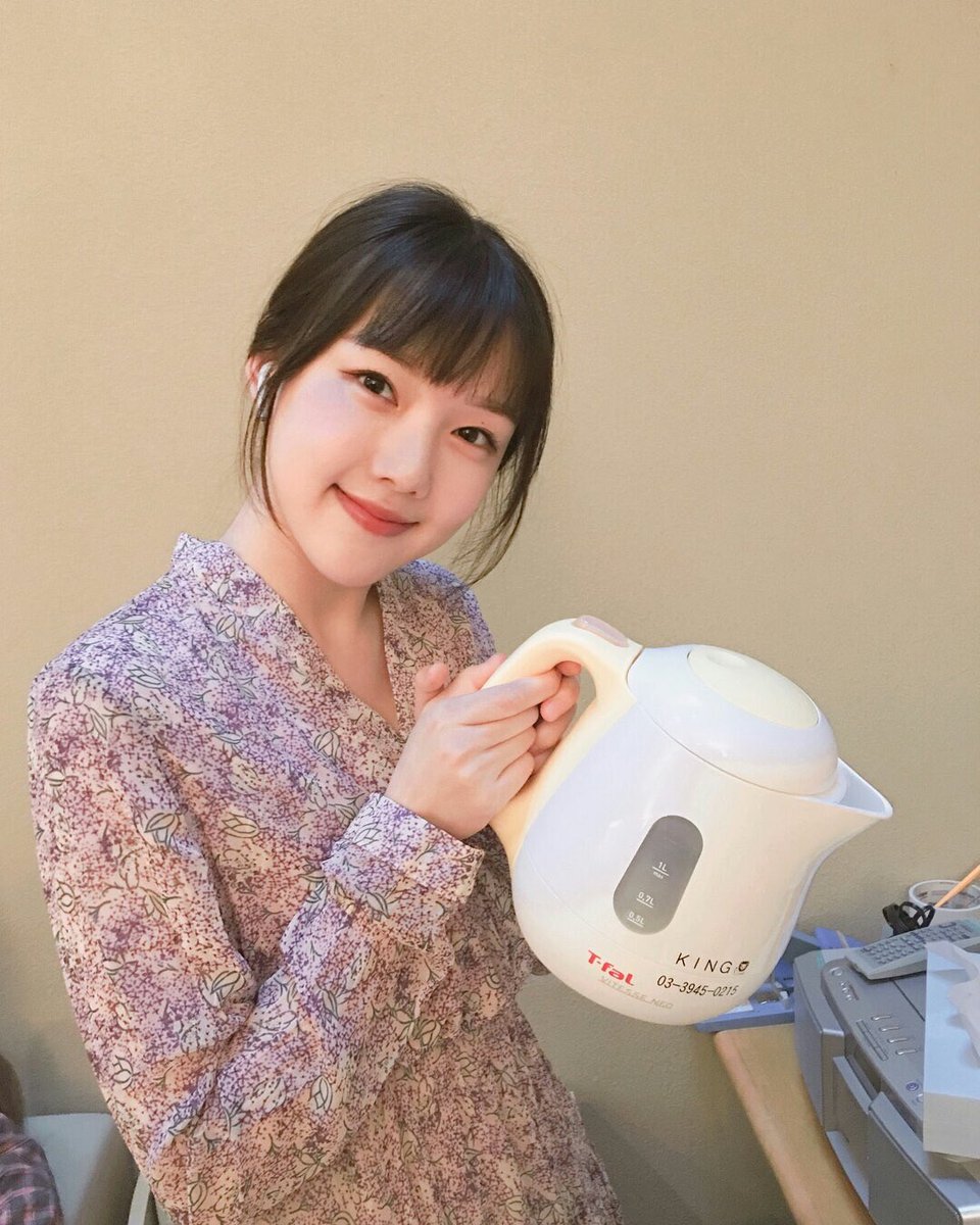 itsmaeharlene's tweet photo. [PHOTO] #GFRIEND Official Instagram update with #Yerin (180808) 2/2

“Cookies 🍪 is not suitable for fruit 🥝🍉🍍replacement . . I don't not need it until 3 o'clock .. 🍶  #prettychild, #Yerinunnieispretty, #ofcourseIampretty ㅓ..ㅓㄴ"

Source: https://t.co/Fgks0iULWY https://t.co/ilE2II74Sj