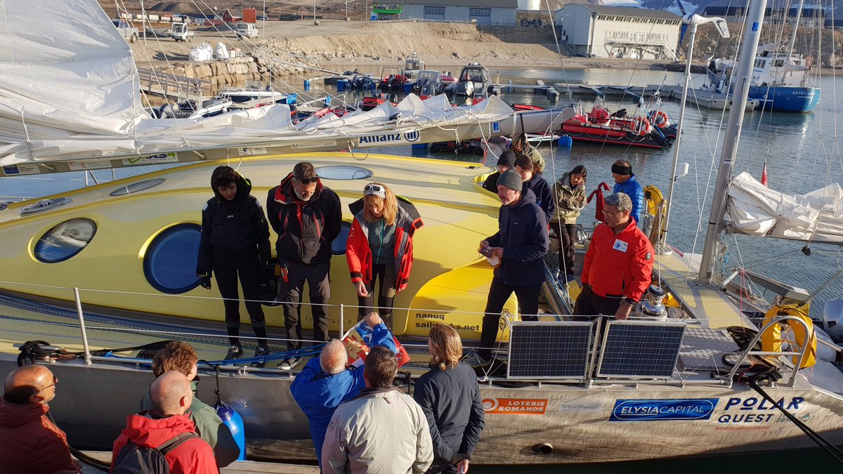 PolarquestOrg's tweet image. Verso il #crashpoint Italia Airship 81°14'N, 25°25E per consegnare alle acque polari le offerte che i discendenti ci hanno affidato a #NyAlesund 

#Polarquest2018 #Nanuq #scienceadventurers 
con @centrofermi @crs4research @StampaCnr @CERN @SGI_Onlus @UniEuropeaRoma 

Seguiteci!