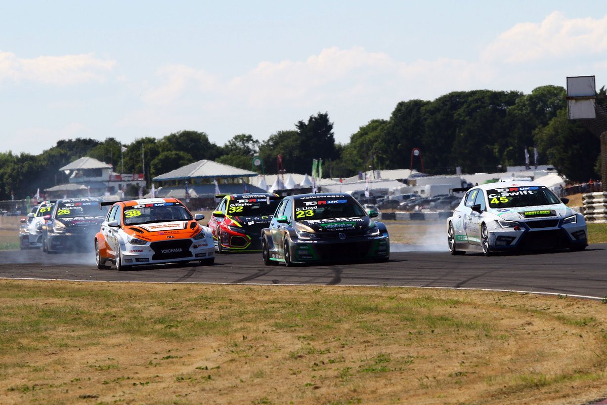 Croft_Circuit's tweet photo. It has been an exciting first season for the @TCRUK_series and on September 8/9 the championship comes to Croft! Advance tickets are available to purchase from https://t.co/u4oeQAJEqk now so don’t delay - it’s going to be an unmissable event! #TCRUK https://t.co/xColEwmbpC