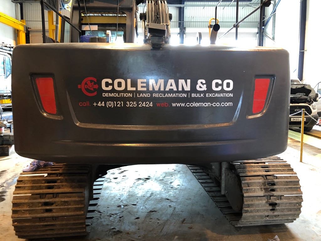 angelsignsuk's tweet photo. Rear repair completed for @ColemanGroup_UK
#vanlivery #graphicdesign #vehiclegraphics #signage #typography #gooddesign #design #graphic #logo #goodtype #stickers #truckgraphics #trucklivery #cabgraphics #excavator https://t.co/kupKxBwLvq