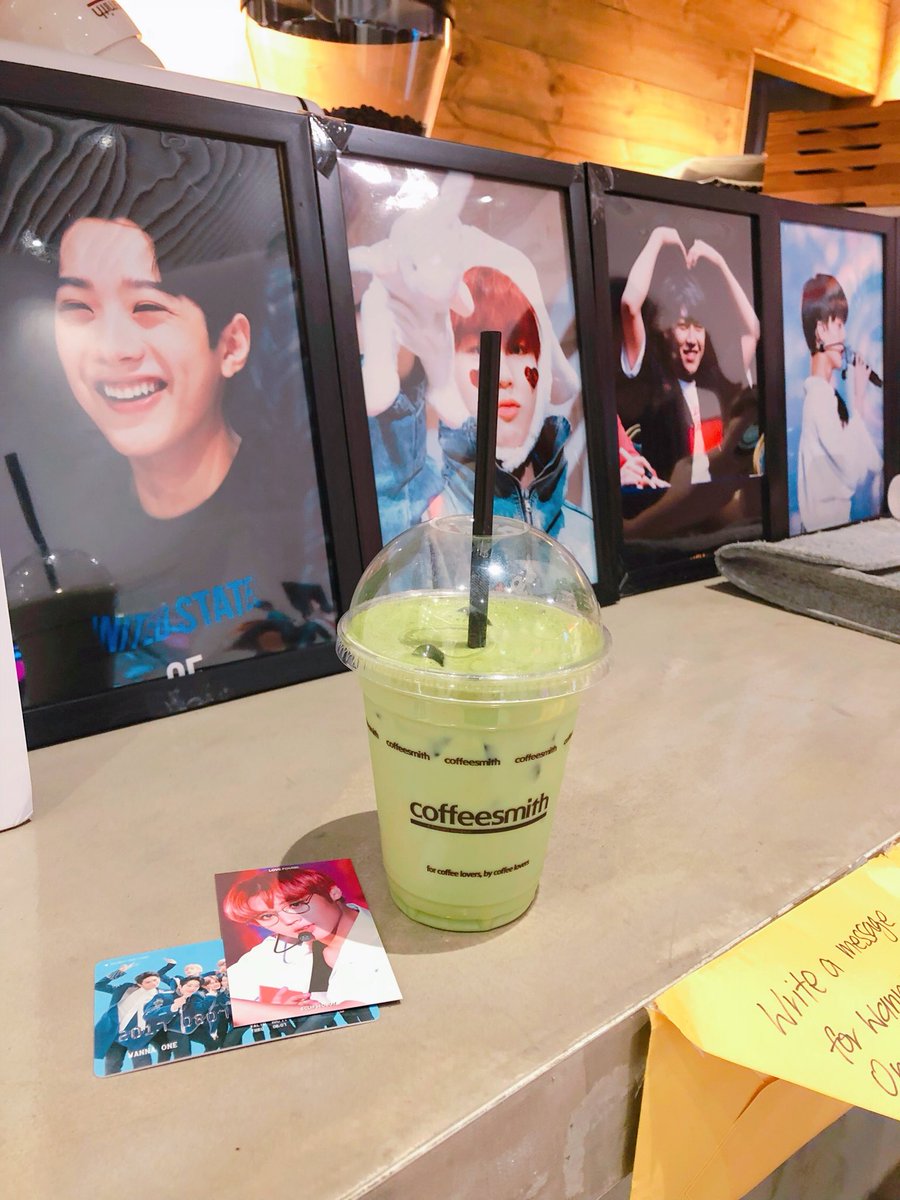 disconnectaed's tweet photo. celebrating wanna one’s first and last anniversary yesterday with this special anniversary event ♡ my heart is so full and i love wanna one with everything https://t.co/jt5P7tYjWq