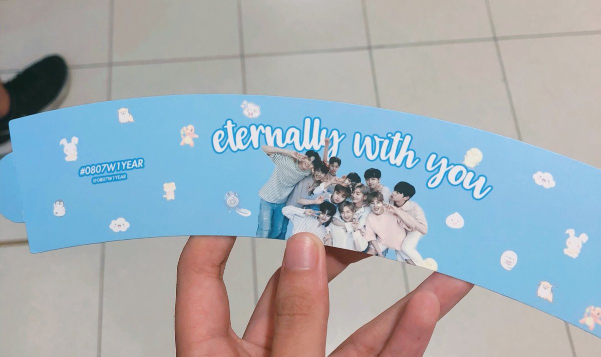 disconnectaed's tweet photo. celebrating wanna one’s first and last anniversary yesterday with this special anniversary event ♡ my heart is so full and i love wanna one with everything https://t.co/jt5P7tYjWq