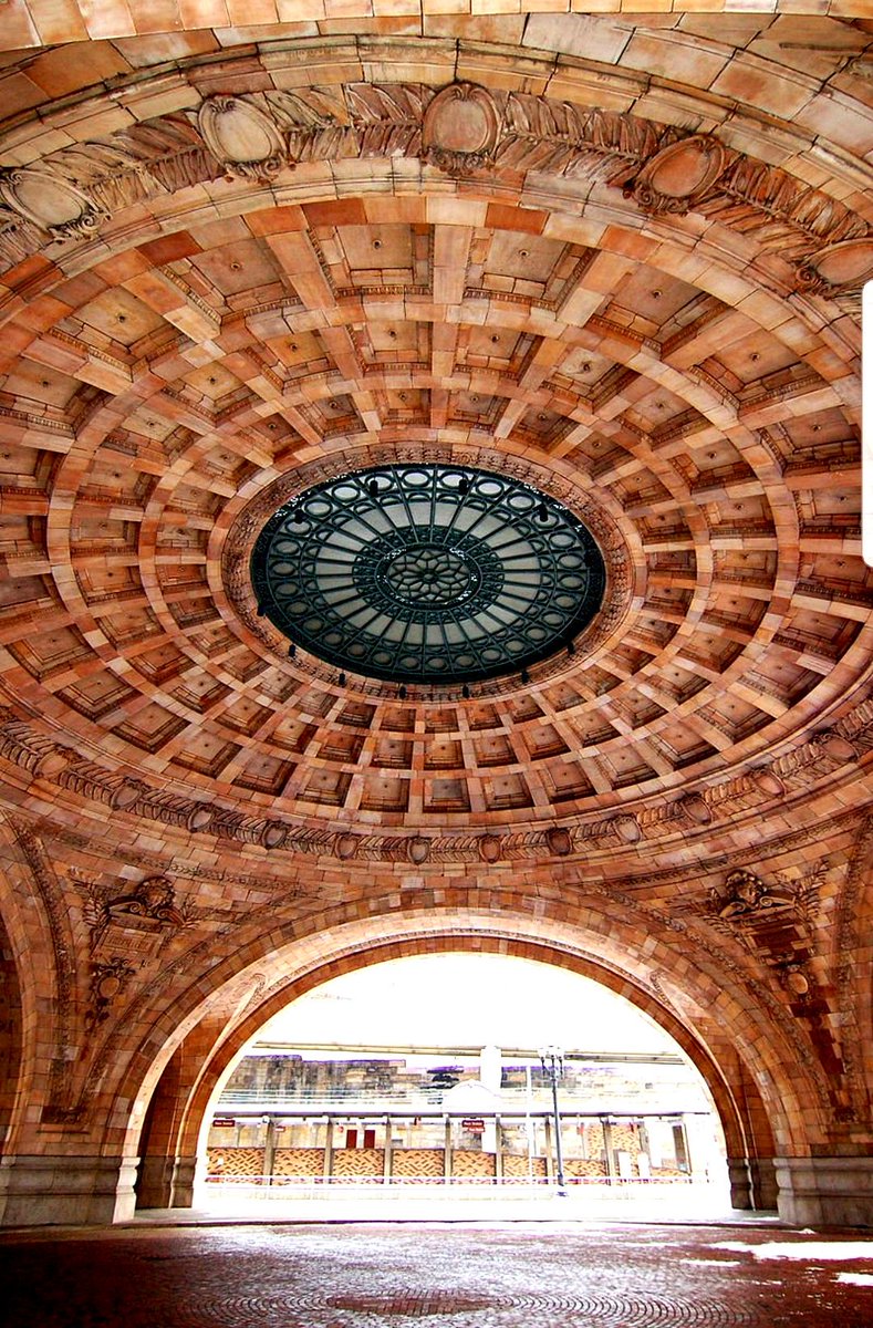 gabriel_verd's tweet photo. Hoy en #MiercolesEnladrillado 
la obra del valenciano Rafael Guastavino en Estados Unidos
https://t.co/m1Aw2dADQG
@METALOCUS https://t.co/0VR6GupUxc