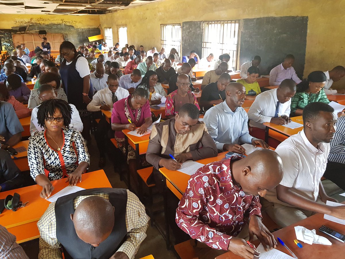 inoyotoro's tweet photo. In line with our vision of eradicating poverty through education, we reward teachers of our public secondary schools for teaching excellence, Principals are also awarded for examplary leadership as they set the tone of the school.
#screeningongoing
#jointhemovement https://t.co/Yo3CgTYTxy