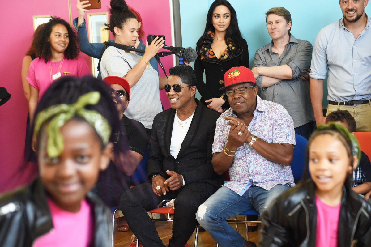 TheWayYouthZone's tweet image. Here are some more photos from our amazing visit from the one and only @Jacksons ! Watch out for us on @bbcmtd News later this evening! See all photos on our Flickr page: bit.ly/2AR815Z 
#thewayyouthzone #jacksonbrothers #legends #changinglives