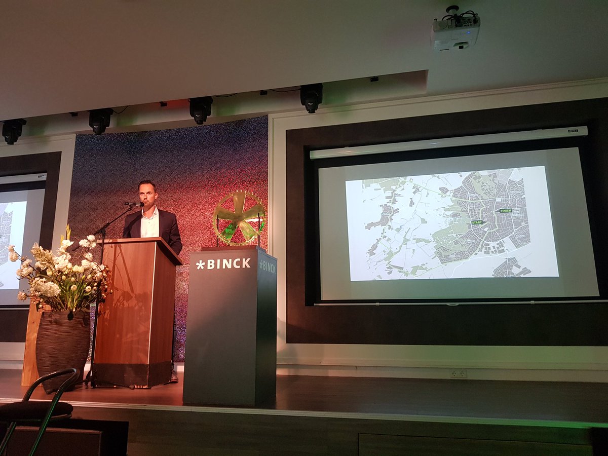Feestelijke persbijeenkomst @BinckBankTour in <a href="/AsteriaVenray/">Hotel Asteria Venray</a>. Organisaties staan wederom klaar voor een fantastische ronde. Peloton van 161 renners, met oa Kittel, Groenewegen, Boom &amp; Terpstra. Dinsdag 14-8 tijdrit in Venray, wees erbij en maak het mee! 🚴‍♂️🙌 <a href="/bincktourvenray/">binckbanktourvenray</a>