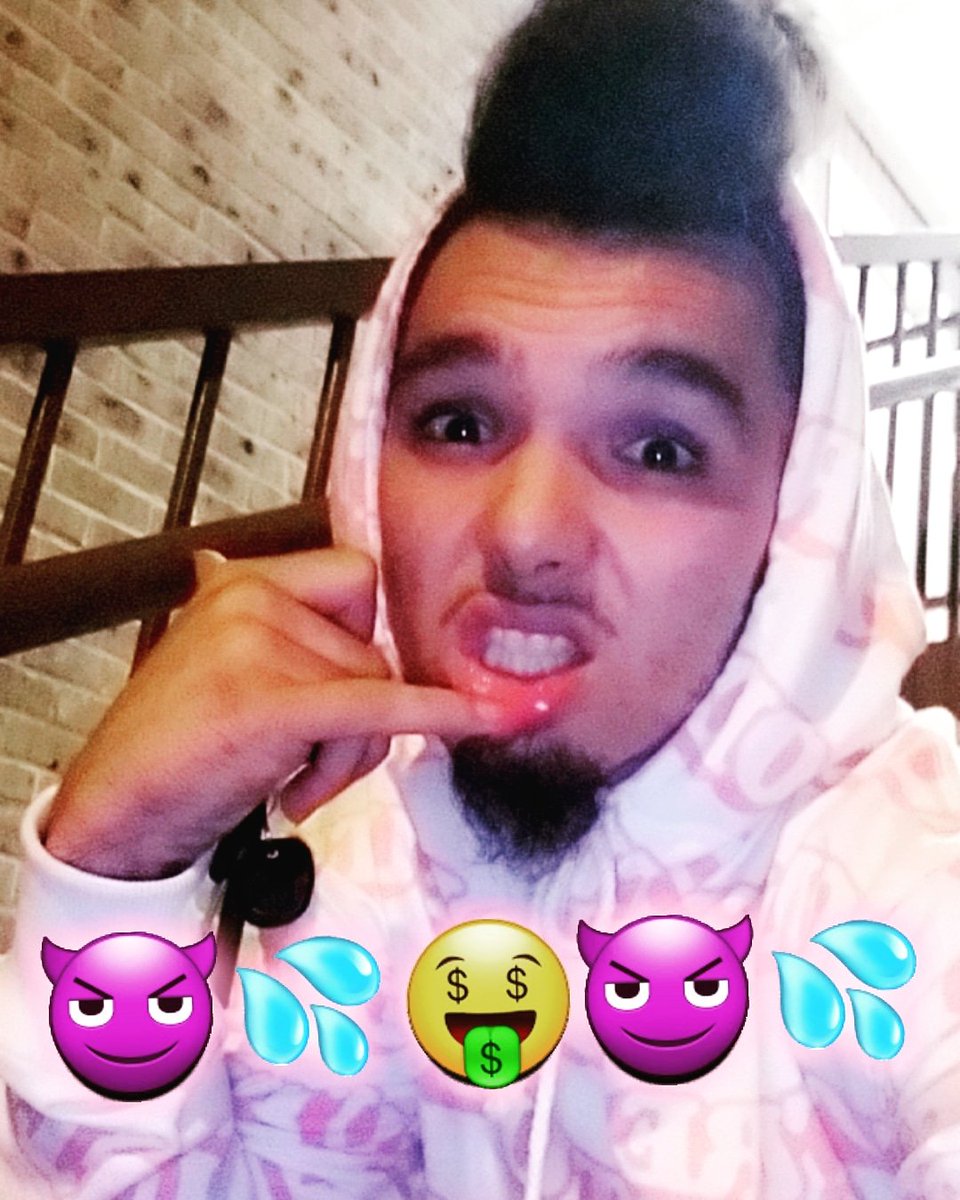 BabbiiCarlitoLloyd tweet media