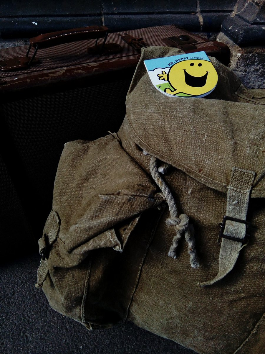mardyarts's tweet photo. Where's North from 'ere? #edfringe bound. Stay Happy, #Brixham https://t.co/Wgga2wQhdn