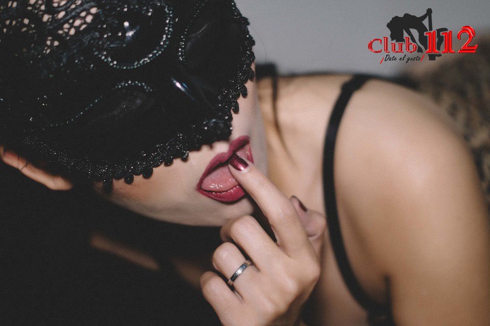 Club112elejido's tweet photo. ¿Te gusta el misterio? ¿Las sorpresas? ¿Hacer realidad tus fantasías? 👄🍾
En Club 112 encontrarás todo esto en un ambiente único, lleno de belleza, sensualidad y diversión... 😏
Avd. Ciavieja 2, #ElEjido (#Almería) 📞950 48 73 49 📷club112elejido / https://t.co/hljLsKjx67 https://t.co/kQ1T7rzpx4