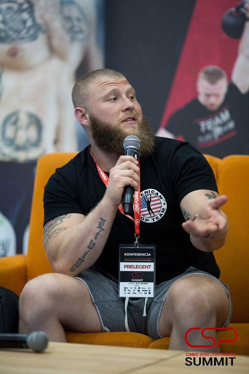 DaruStrong's tweet photo. Podcast Q&amp;A send me your questions that you want answered on this weeks @FightStrength_  #darustrong  #askdaru https://t.co/j7gkjMa1yK