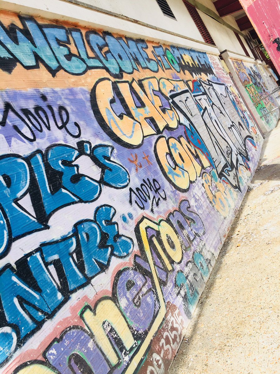 SURVEY: would you enjoy a GRAFFITI CONTEST? Here at <a href="/ChestnutsCentre/">Chestnuts Community</a> 
Let us know! Like or comment ❤️
#graffiti #graffitiart #contest