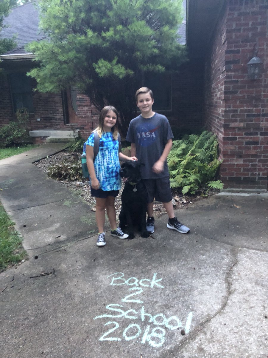 d_dellnor's tweet image. 5th grade and 7th grade begin today! Happy first day of school, GCCS! #WEareGCCS #Back2school #WeAreTJ