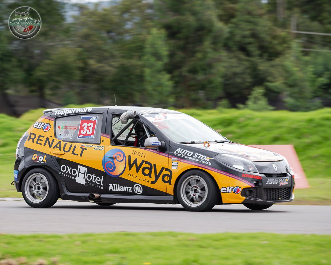 SkyAndRacing's tweet photo. 🏆 Felicitaciones a los pilotos José Botello y Esteban López quienes ganaron en su @Renault_Co @AutostokTeam la #CarreraDeDuracion y del #TCJunior @TC2000Colombia 🇨🇴 🏁 

#TC2000Colombia #SoyTotalTC2000 #Speed #Motorsport #Racing #SoyAutostokTeam #FamiliaRombo #AventuraWaya https://t.co/xgCFvNaKUz