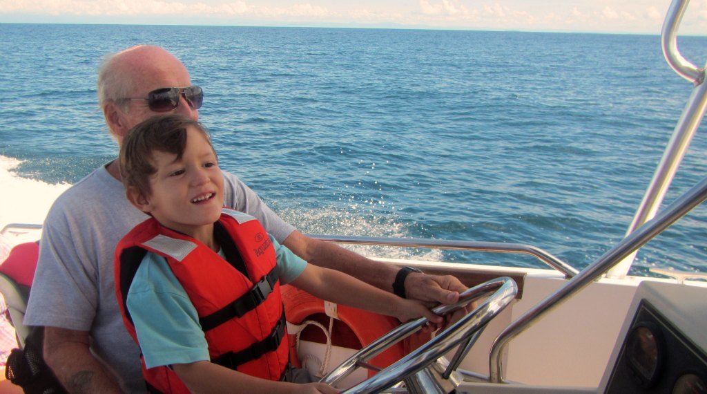 boatmichigan's tweet photo. Getting your boating license is a rite of passage for young mariners. Contact your local law enforcement agency for a schedule of available boating classes and encourage your child to attend with a friend, or even a parent. #BoatMichigan #DiscoverBoating https://t.co/WW9K0CIiOl