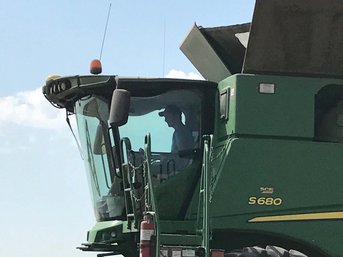 RussHerold12's tweet image. Harvest is about to start and it doesn’t seem right to not have you here with us Adam. We miss you so much ! Watch over us💔