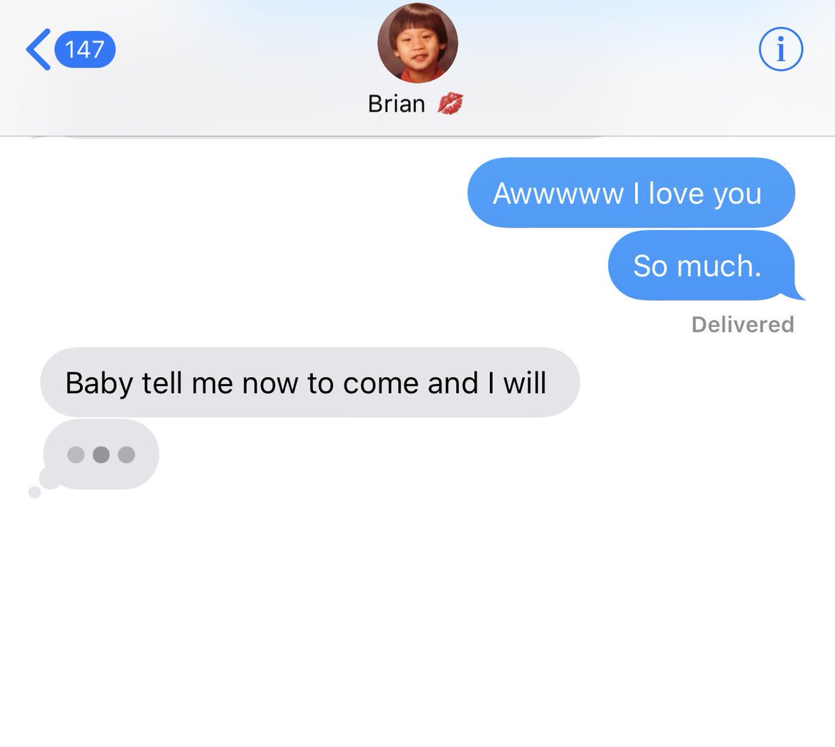 _Maeeee's tweet photo. Marry you a man who will come to your rescue in a heartbeat. 💓😭 https://t.co/QZOEdF8nuX