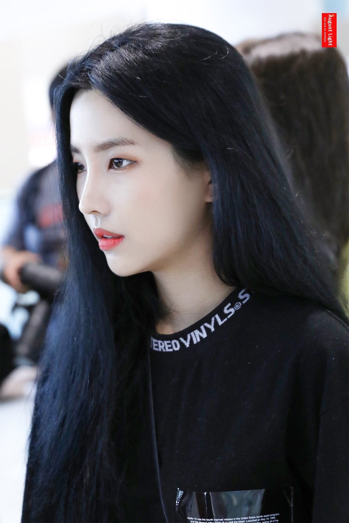 jeon soyeon pics on twitter 180807 cr august light jeon soyeon pics on twitter 180807 cr august light