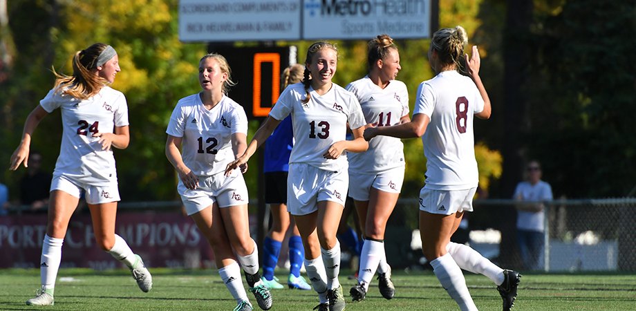 AQWSoccer's tweet photo. Saints picked fourth in @WHACAthletics pre-season coaches poll: https://t.co/HvfkrPncHI @AQSaints #SaintsMarchOn https://t.co/EWB31zSTmI