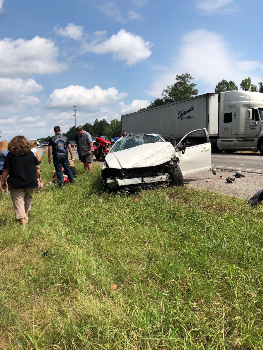 waff48's tweet photo. Viewer photo of accident that happened around 11:15AM today on I-65. Witnesses say the car was traveling northbound when it hit the guardrail south of Browns Ferry. Multiple cars were hit in the resulting crash. https://t.co/FM2a7ZLfMC