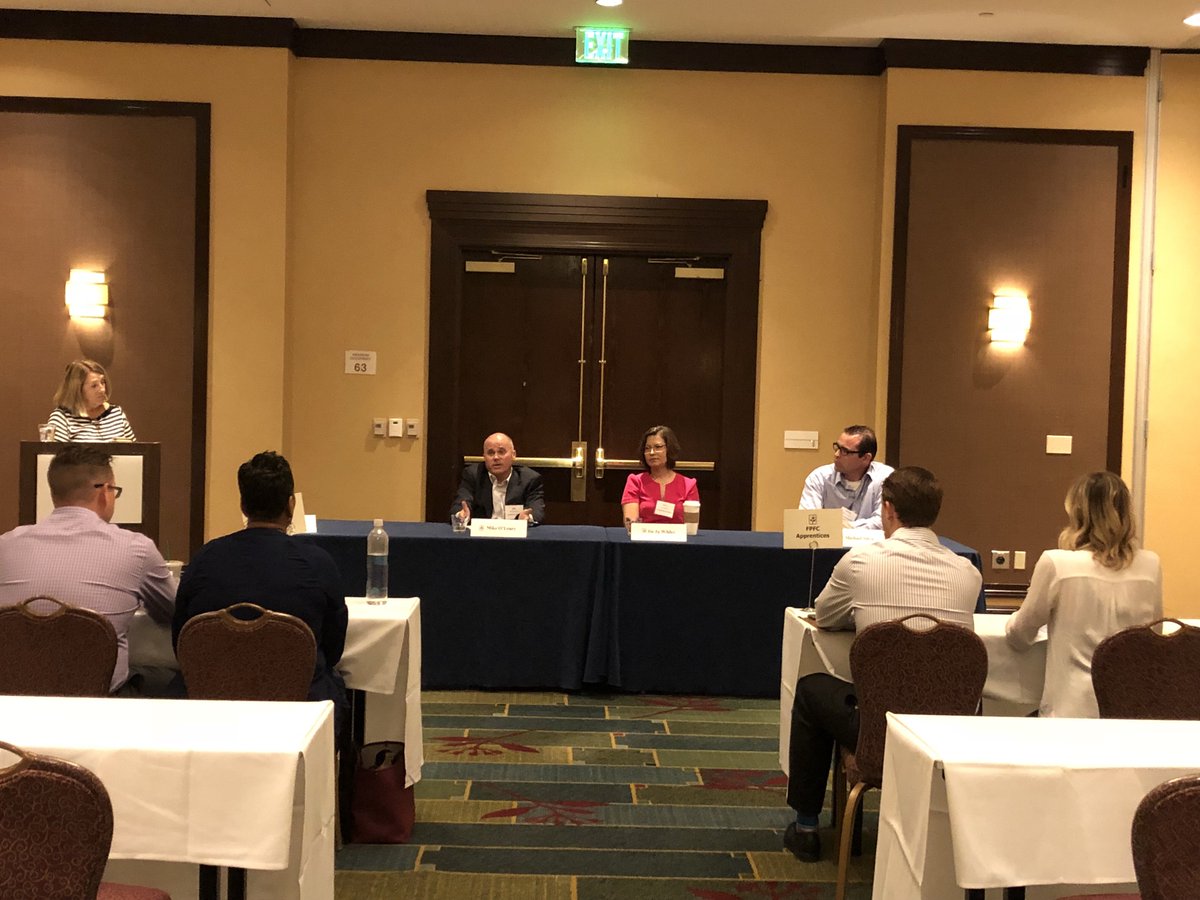 FPFC_org's tweet photo. The Apprentice Program session featuring a panel of foodservice experts is underway at the Sheraton Cerritos. #FPFCApprentice #FPFCLunch https://t.co/ZV5BM22AT5