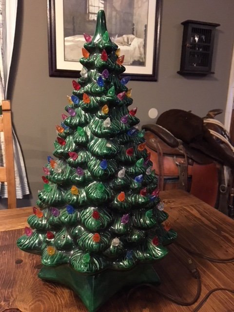 GoatneckG's tweet photo. Excited to share the latest addition to my #etsy shop: Vintage Ceramic Light Up Christmas Tree, Retro Christmas Tree https://t.co/gcztZJOw4O #housewares #homedecor #green #housewarming #christmas #blue #entryway #lightuptree #ceramictree https://t.co/jdSAu4zgb3